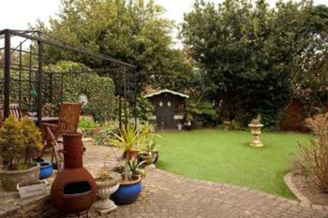  Image of 5 bedroom Semi-Detached house for sale in Helena Road Southsea PO4 at Southsea Hampshire, PO4 9RH