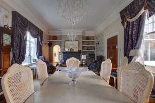 Image of 5 bedroom Semi-Detached house for sale in Helena Road Southsea PO4 at Southsea Hampshire, PO4 9RH