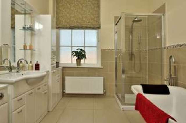  Image of 3 bedroom Flat for sale in Gunners Row Southsea PO4 at Southsea Hampshire, PO4 9XQ