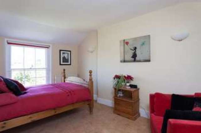  Image of 5 bedroom Semi-Detached house for sale in Worsley Road Southsea PO5 at Southsea Hampshire, PO5 3DY