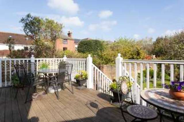  Image of 5 bedroom Semi-Detached house for sale in Worsley Road Southsea PO5 at Southsea Hampshire, PO5 3DY