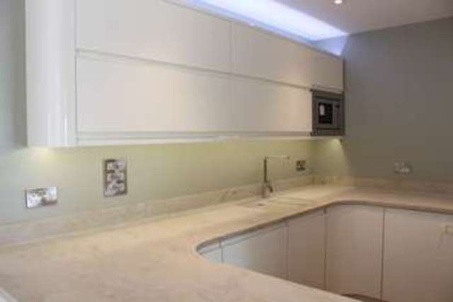  Image of 2 bedroom Flat for sale in St. Helens Parade Southsea PO4 at Southsea Hampshire, PO4 0QJ