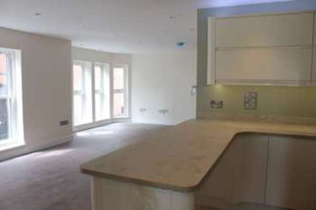  Image of 2 bedroom Flat for sale in St. Helens Parade Southsea PO4 at Southsea Hampshire, PO4 0QJ