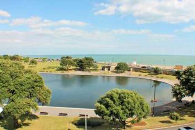  Image of 2 bedroom Flat for sale in St. Helens Parade Southsea PO4 at Southsea Hampshire, PO4 0RW