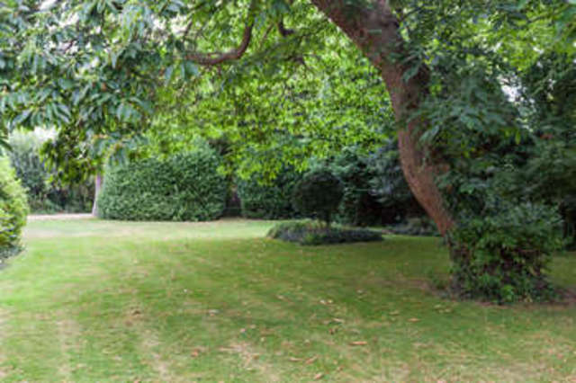  Image of 4 bedroom Semi-Detached house for sale in Queens Crescent Southsea PO5 at Southsea Hampshire, PO5 3HE