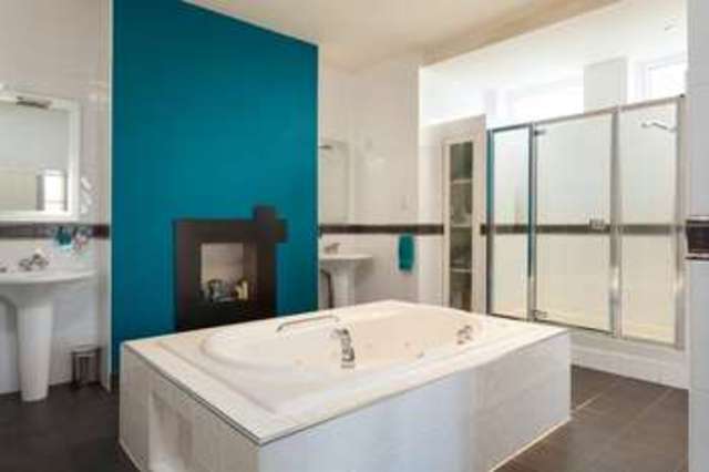  Image of 5 bedroom Semi-Detached house for sale in Granada Road Southsea PO4 at Southsea Hampshire, PO4 0RJ