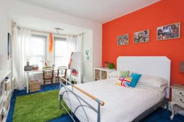  Image of 5 bedroom Semi-Detached house for sale in Granada Road Southsea PO4 at Southsea Hampshire, PO4 0RJ