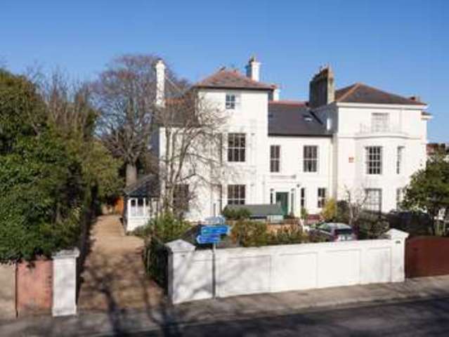  Image of 4 bedroom End of Terrace for sale in Kent Road Southsea PO5 at Southsea Hampshire, PO5 3EL