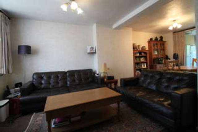  Image of 3 bedroom Terraced house for sale in Southwood Drive Tolworth Surbiton KT5 at Tolworth Surbiton Surrey, KT5 9PL
