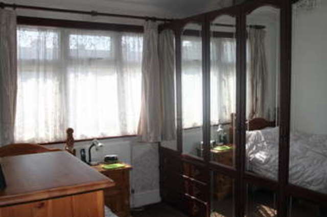  Image of 3 bedroom Terraced house for sale in Southwood Drive Tolworth Surbiton KT5 at Tolworth Surbiton Surrey, KT5 9PL
