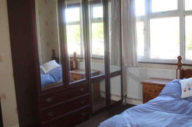  Image of 3 bedroom Terraced house for sale in Southwood Drive Tolworth Surbiton KT5 at Tolworth Surbiton Surrey, KT5 9PL