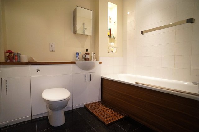  Image of 1 bedroom Flat for sale in Springhead Parkway Northfleet Gravesend DA11 at Northfleet Gravesend Perry Street, DA11 8BF