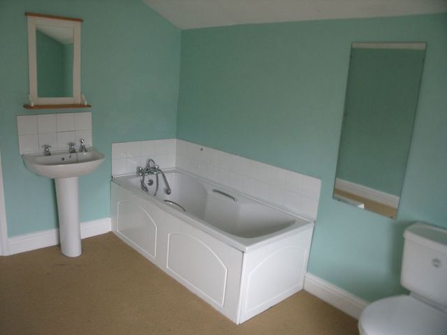  Image of 4 bedroom Terraced house to rent in St. Augustine Street Taunton TA1 at St Augustine Street  Taunton, TA1 1QH