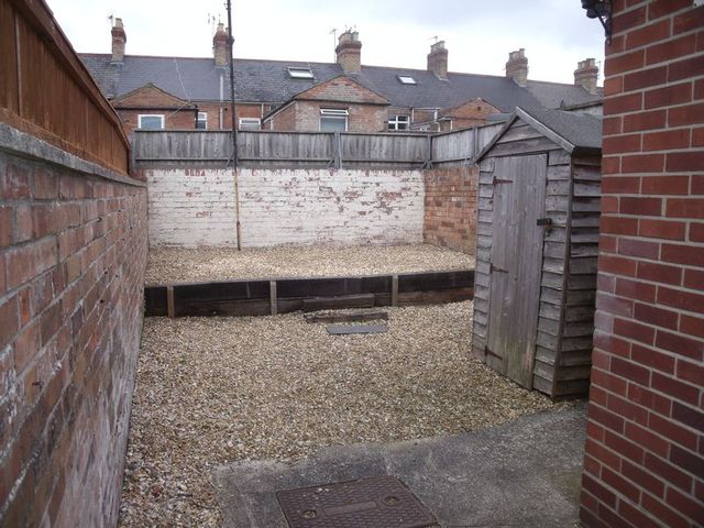  Image of 4 bedroom Terraced house to rent in St. Augustine Street Taunton TA1 at St Augustine Street  Taunton, TA1 1QH