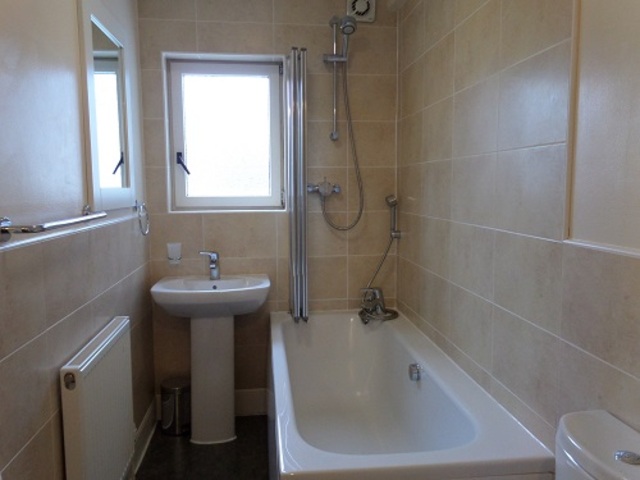  Image of 2 bedroom Flat to rent in St. Johns Road Corstorphine Edinburgh EH12 at Corstorphine Edinburgh Edinburgh, EH12 6NZ
