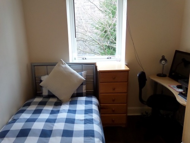  Image of 2 bedroom Flat to rent in St. Johns Road Corstorphine Edinburgh EH12 at Corstorphine Edinburgh Edinburgh, EH12 6NZ