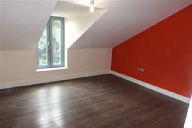  Image of 1 bedroom Flat to rent in Crawshaw Road Pudsey LS28 at Pudsey, LS28 7UB