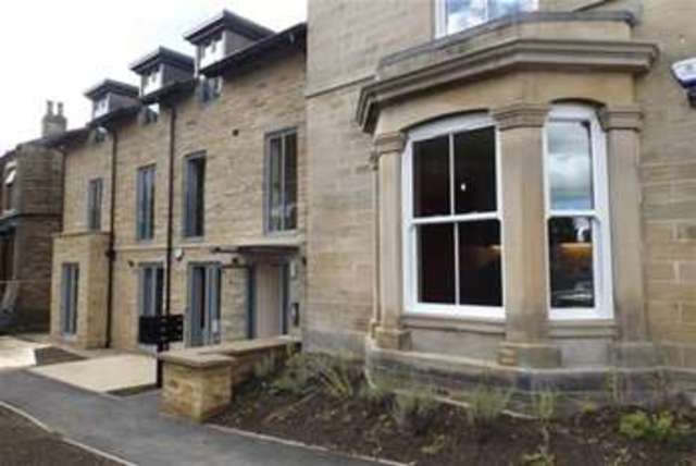  Image of 1 bedroom Flat to rent in Crawshaw Road Pudsey LS28 at Pudsey, LS28 7UB