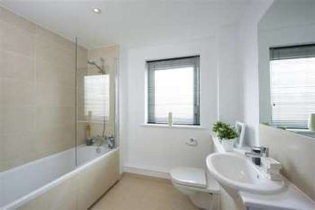  Image of 2 bedroom Flat for sale in High Street St. Mary Cray Orpington BR5 at Orpington, BR5 3NH