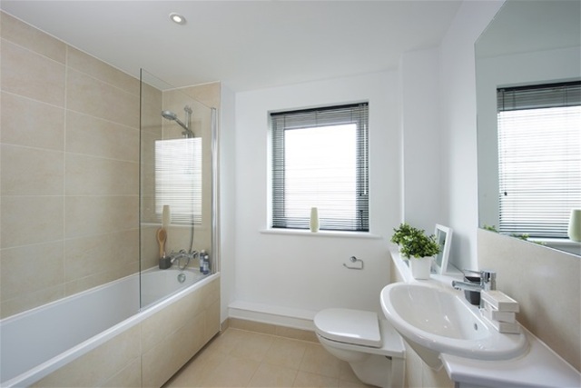  Image of 2 bedroom Flat for sale in High Street St. Mary Cray Orpington BR5 at Orpington, BR5 3NH