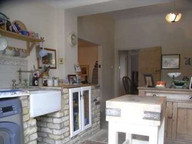  Image of 1 bedroom Property for sale in St. Wilfrids Road New Barnet Barnet EN4 at St. Wilfrids Road  Barnet, EN4 9SB