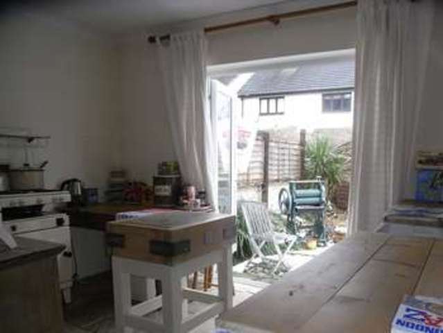  Image of 1 bedroom Property for sale in St. Wilfrids Road New Barnet Barnet EN4 at St. Wilfrids Road  Barnet, EN4 9SB