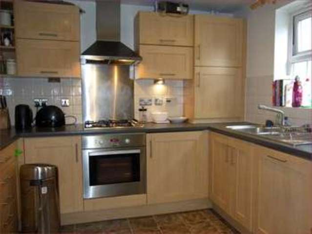  Image of 2 bedroom Flat for sale in Station Road New Barnet Barnet EN5 at Station Road New Barnet Barnet, EN5 1QA