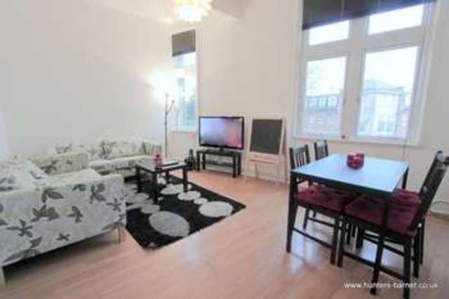  Image of 2 bedroom Property for sale in Station Road New Barnet Barnet EN5 at Station Road New Barnet Barnet, EN5 1QW