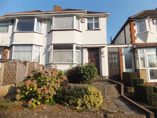 Image of 3 bedroom Semi-Detached house to rent in Steyning Road Yardley Birmingham B26 at Sheldon, B26 1JE