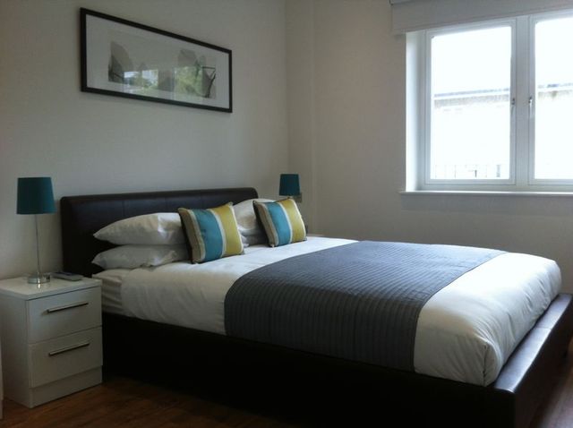  Image of Property to rent in Commercial Road London E14 at Commercial Road  London, E14 7LW