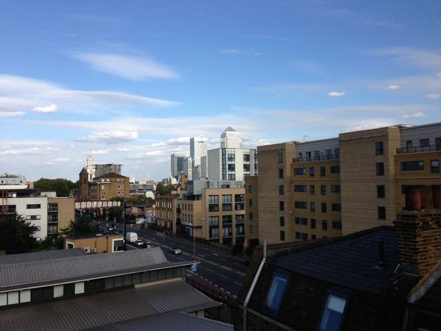  Image of Property to rent in Commercial Road London E14 at Commercial Road  London, E14 7LW