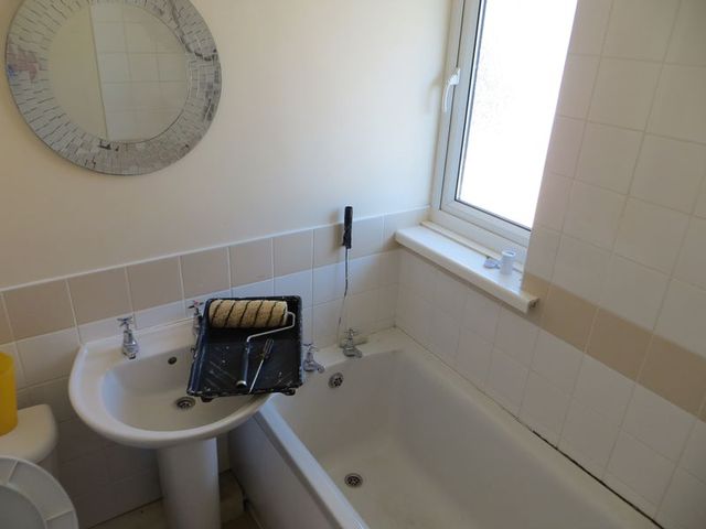  Image of 4 bedroom Detached house to rent in Sutton Passeys Crescent Nottingham NG8 at Sutton Passeys Crescent Wollaton Nottingham, NG8 1DY