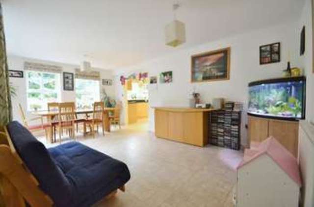  Image of 4 bedroom Detached house for sale in Swan Gardens Tetsworth Thame OX9 at Swan Gardens  Thame, OX9 7BN