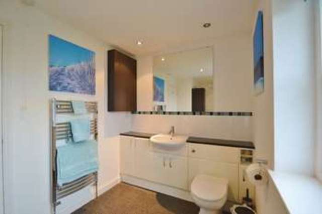  Image of 4 bedroom Detached house for sale in Swan Gardens Tetsworth Thame OX9 at Swan Gardens  Thame, OX9 7BN