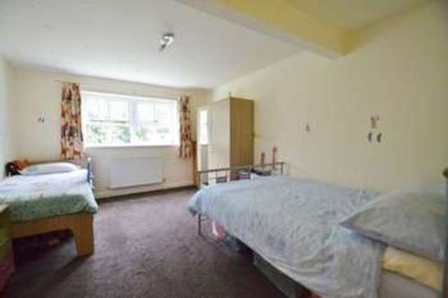  Image of 4 bedroom Detached house for sale in Swan Gardens Tetsworth Thame OX9 at Swan Gardens  Thame, OX9 7BN
