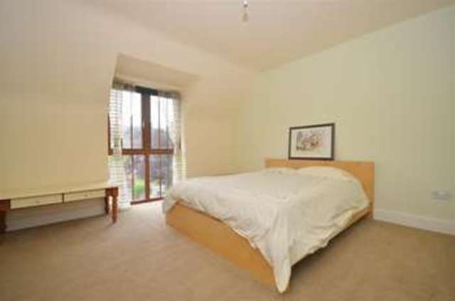 Image of 5 bedroom Detached house for sale in Swanwick Lane Swanwick Southampton SO31 at Swanwick Southampton Hampshire, SO31 7HF