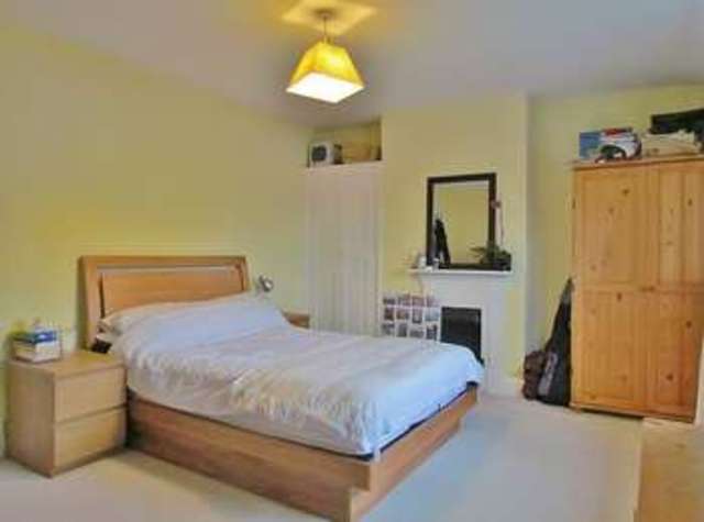  Image of 2 bedroom Terraced house to rent in Swinburne Road Oxford OX4 at Oxford, OX4 4BG