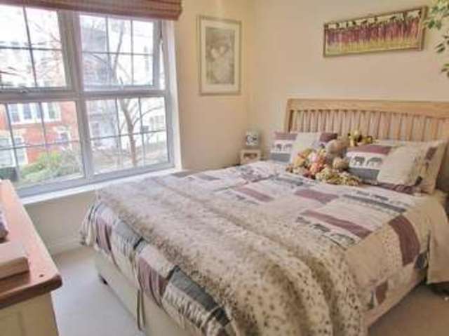  Image of 2 bedroom Flat for sale in Smiths Wharf Wantage OX12 at Smiths Wharf Limborough Road Wantage, OX12 9GT