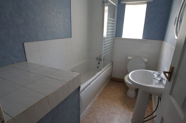  Image of 2 bedroom Detached house to rent in Thackray Street Halifax HX2 at Thackray Street  Halifax, HX2 0AT