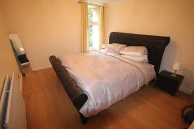  Image of 2 bedroom Flat to rent in Apex Close Beckenham BR3 at The Avenue Beckenham Kent, BR3 5TU