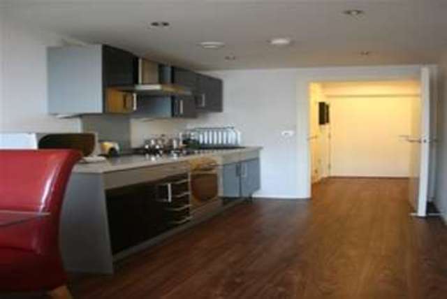  Image of Flat to rent in King Charles Street Leeds LS1 at Leeds, LS1 6LZ