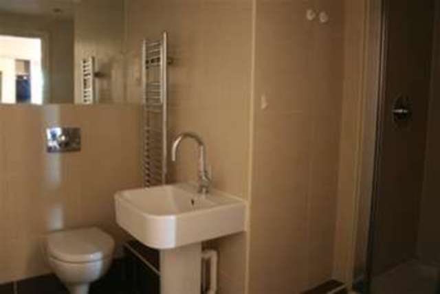  Image of Flat to rent in King Charles Street Leeds LS1 at Leeds, LS1 6LZ