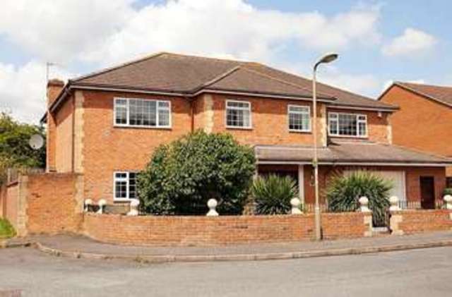  Image of 5 bedroom Detached house for sale in The Old Pound Wootton Abingdon OX13 at Wootton  Abingdon, OX13 6BQ