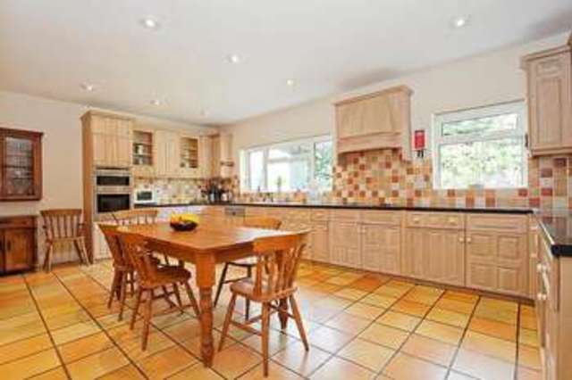  Image of 5 bedroom Detached house for sale in The Old Pound Wootton Abingdon OX13 at Wootton  Abingdon, OX13 6BQ