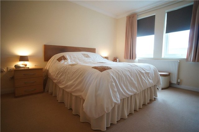  Image of 2 bedroom Flat for sale in Wrotham Road Gravesend DA11 at Wrotham Road Gravesend Perry Street, DA11 0QG