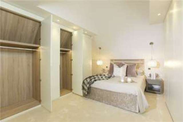  Image of 5 bedroom Detached house for sale in Wood Lane Stanmore HA7 at Wood Lane Stanmore Stanmore, HA7 4LJ