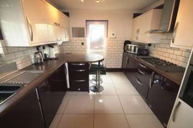  Image of 4 bedroom Detached house for sale in The Spinney Castle Donington Derby DE74 at Castle Donington Castle Donington Derbyshire, DE74 2PZ