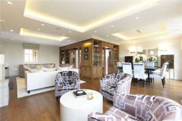  Image of 5 bedroom Detached house for sale in Wood Lane Stanmore HA7 at Wood Lane Stanmore Stanmore, HA7 4LJ