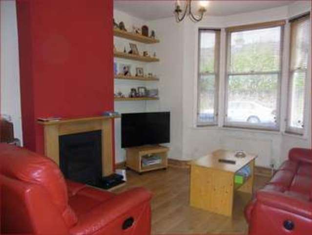  Image of 2 bedroom Property for sale in Thornton Road Barnet EN5 at Thornton Road  HIGH BARNET, EN5 4JE