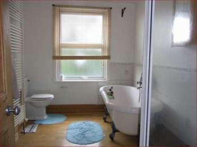  Image of 2 bedroom Property for sale in Thornton Road Barnet EN5 at Thornton Road  HIGH BARNET, EN5 4JE